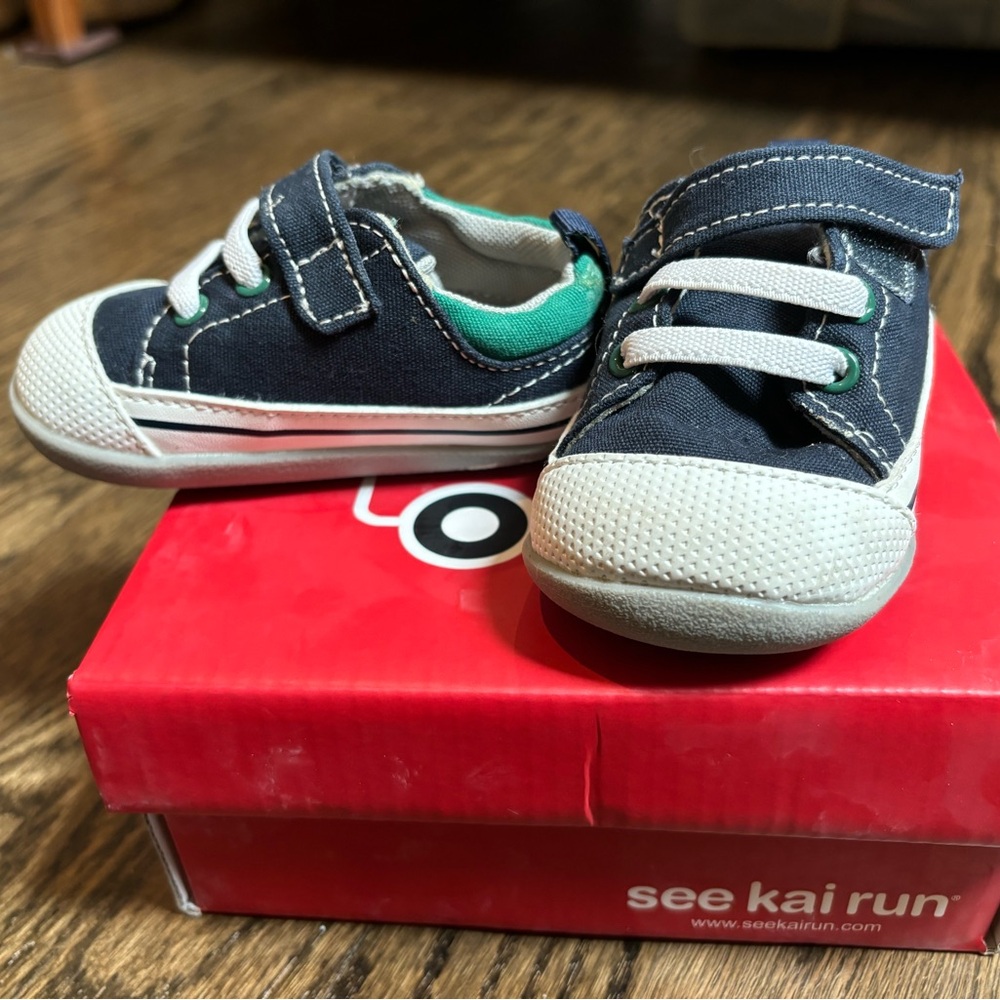 See Kai Run Baby Walker Shoes Size 4